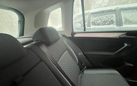 Volkswagen Tiguan II, 2017 год, 2 150 000 рублей, 9 фотография