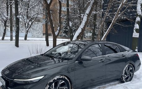 Hyundai Elantra, 2023 год, 2 295 000 рублей, 2 фотография