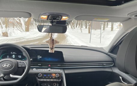 Hyundai Elantra, 2023 год, 2 295 000 рублей, 8 фотография