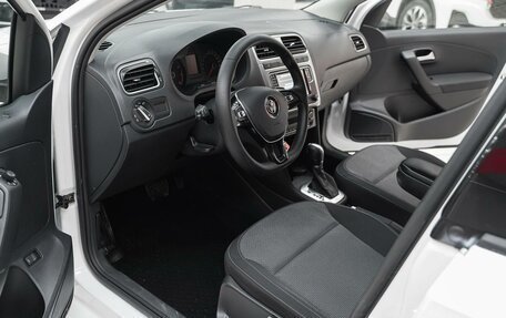 Volkswagen Polo VI (EU Market), 2018 год, 990 000 рублей, 9 фотография