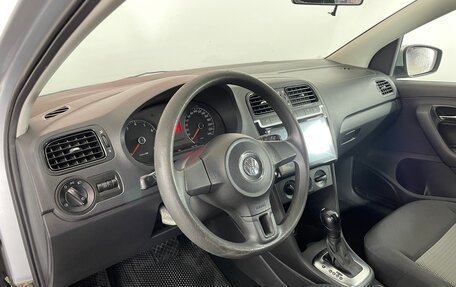 Volkswagen Polo VI (EU Market), 2011 год, 725 000 рублей, 8 фотография