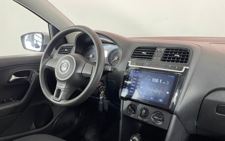 Volkswagen Polo VI (EU Market), 2011 год, 725 000 рублей, 13 фотография