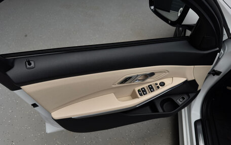 BMW 3 серия, 2020 год, 3 450 000 рублей, 14 фотография