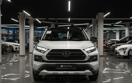 Toyota RAV4, 2025 год, 4 300 000 рублей, 3 фотография