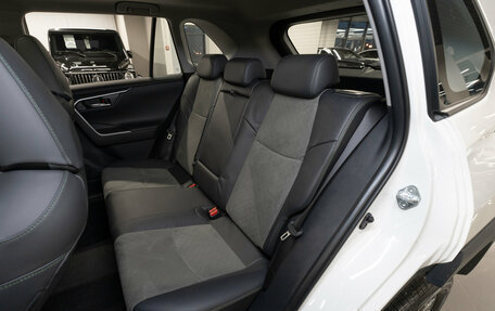 Toyota RAV4, 2025 год, 4 300 000 рублей, 12 фотография