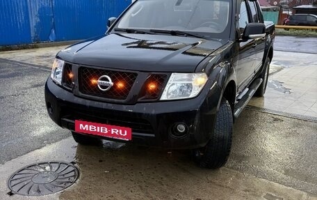 Nissan Navara (Frontier), 2012 год, 1 590 000 рублей, 2 фотография