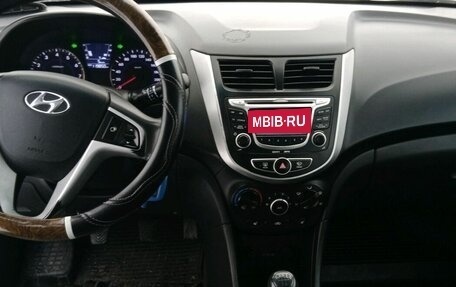 Hyundai Solaris II рестайлинг, 2012 год, 627 000 рублей, 5 фотография