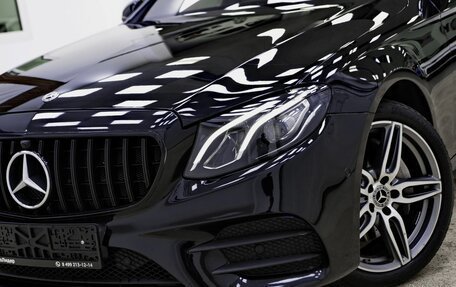 Mercedes-Benz E-Класс, 2018 год, 2 749 000 рублей, 17 фотография