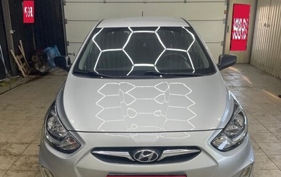 Hyundai Solaris II рестайлинг, 2012 год, 590 000 рублей, 1 фотография