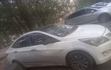 Hyundai Solaris II рестайлинг, 2014 год, 290 000 рублей, 9 фотография