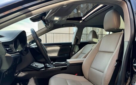 Lexus ES VII, 2018 год, 2 990 000 рублей, 17 фотография