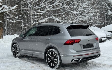 Volkswagen Tiguan II, 2021 год, 4 800 000 рублей, 6 фотография