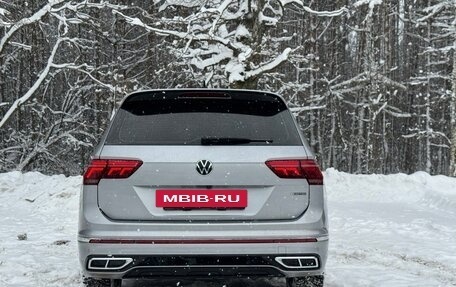 Volkswagen Tiguan II, 2021 год, 4 800 000 рублей, 5 фотография