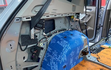 Volkswagen Tiguan II, 2021 год, 4 800 000 рублей, 22 фотография