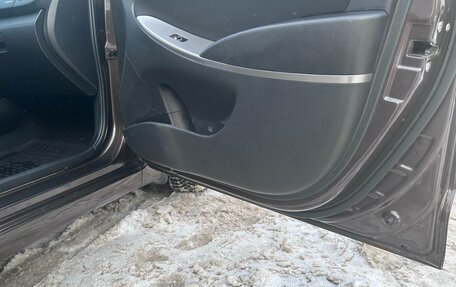 Hyundai Solaris II рестайлинг, 2015 год, 1 100 000 рублей, 22 фотография