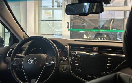 Toyota Camry, 2019 год, 3 100 000 рублей, 9 фотография