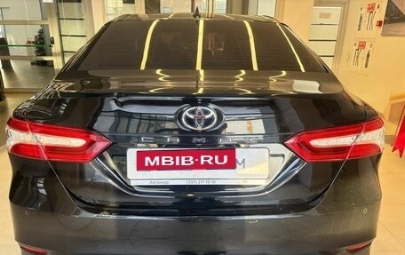 Toyota Camry, 2019 год, 3 100 000 рублей, 5 фотография