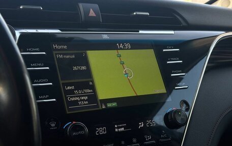 Toyota Camry, 2019 год, 3 100 000 рублей, 24 фотография