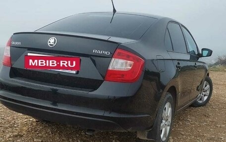 Skoda Rapid I, 2014 год, 950 000 рублей, 4 фотография