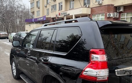 Toyota Land Cruiser Prado 150 рестайлинг 2, 2014 год, 4 000 000 рублей, 4 фотография