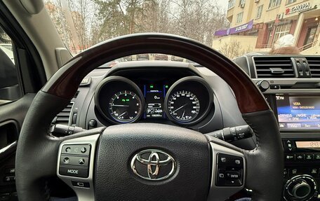 Toyota Land Cruiser Prado 150 рестайлинг 2, 2014 год, 4 000 000 рублей, 7 фотография