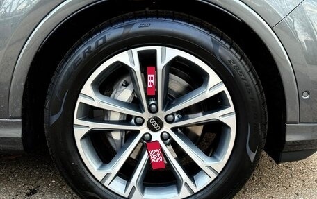 Audi Q7, 2025 год, 10 680 000 рублей, 12 фотография