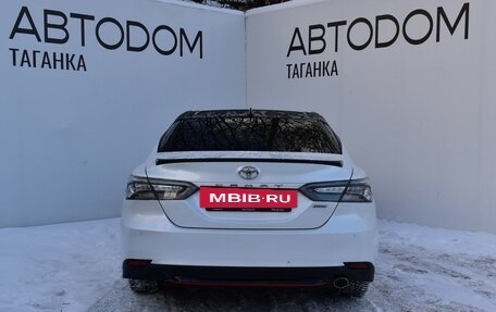 Toyota Camry, 2020 год, 3 165 000 рублей, 6 фотография