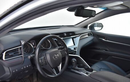 Toyota Camry, 2020 год, 3 165 000 рублей, 21 фотография