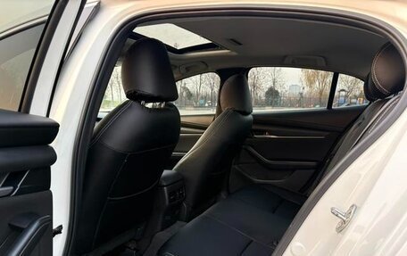 Mazda 3, 2022 год, 1 280 000 рублей, 19 фотография