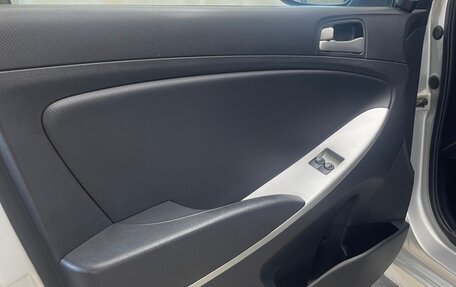 Hyundai Solaris II рестайлинг, 2012 год, 590 000 рублей, 9 фотография