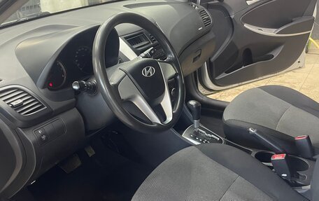 Hyundai Solaris II рестайлинг, 2012 год, 590 000 рублей, 8 фотография