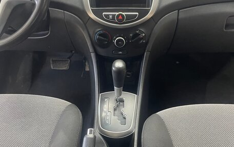 Hyundai Solaris II рестайлинг, 2012 год, 590 000 рублей, 10 фотография