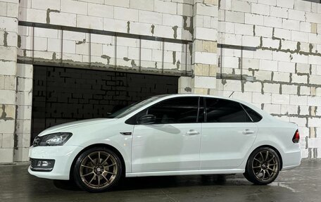 Volkswagen Polo VI (EU Market), 2017 год, 1 000 000 рублей, 2 фотография