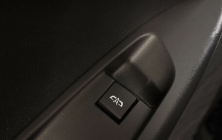 Chevrolet Tracker, 2023 год, 2 399 000 рублей, 26 фотография