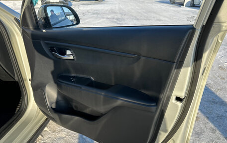 KIA Rio IV, 2018 год, 1 625 000 рублей, 7 фотография