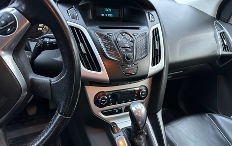 Ford Focus III, 2013 год, 900 000 рублей, 2 фотография