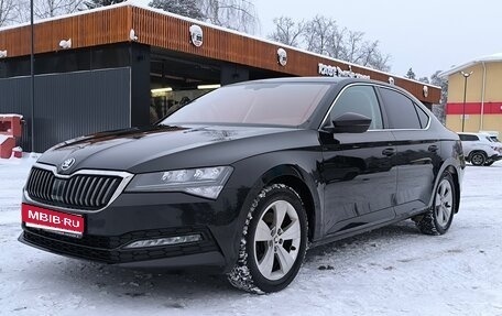 Skoda Superb III рестайлинг, 2021 год, 2 795 000 рублей, 1 фотография