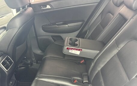 KIA Sportage IV рестайлинг, 2018 год, 2 299 000 рублей, 7 фотография