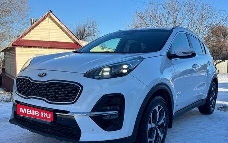 KIA Sportage IV рестайлинг, 2018 год, 2 299 000 рублей, 21 фотография