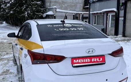 Hyundai Solaris II рестайлинг, 2017 год, 890 000 рублей, 4 фотография