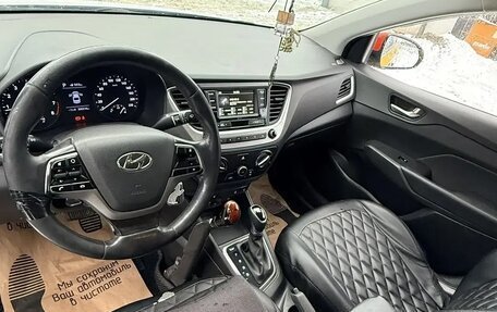 Hyundai Solaris II рестайлинг, 2017 год, 890 000 рублей, 7 фотография