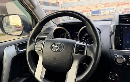 Toyota Land Cruiser Prado 150 рестайлинг 2, 2017 год, 3 950 000 рублей, 11 фотография