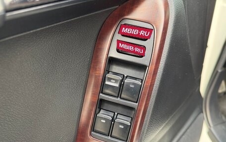 Toyota Land Cruiser Prado 150 рестайлинг 2, 2017 год, 3 950 000 рублей, 22 фотография