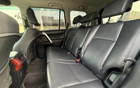 Toyota Land Cruiser Prado 150 рестайлинг 2, 2017 год, 3 950 000 рублей, 34 фотография