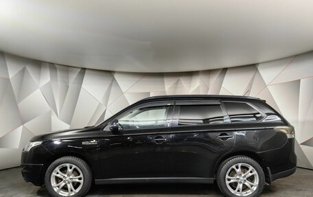 Mitsubishi Outlander III рестайлинг 3, 2013 год, 1 525 000 рублей, 5 фотография