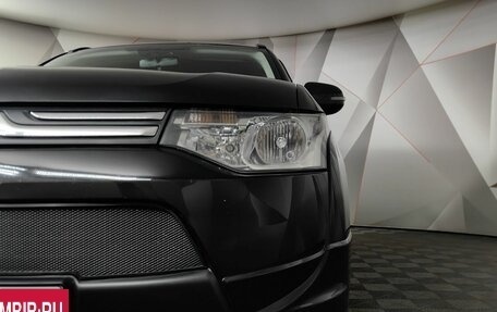 Mitsubishi Outlander III рестайлинг 3, 2013 год, 1 525 000 рублей, 10 фотография