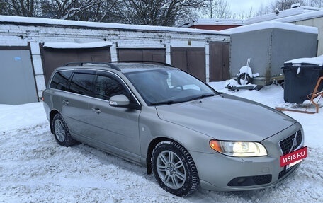 Volvo V70 III рестайлинг, 2008 год, 1 090 000 рублей, 4 фотография