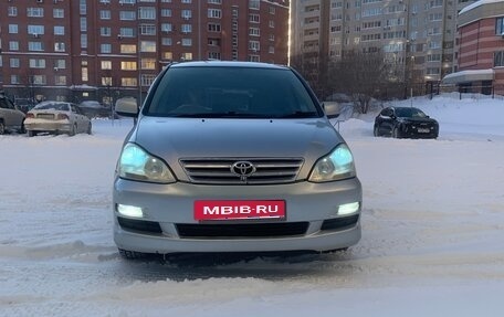 Toyota Ipsum II, 2004 год, 980 000 рублей, 5 фотография