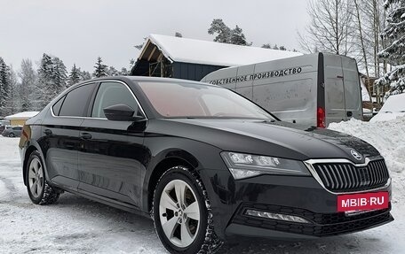Skoda Superb III рестайлинг, 2021 год, 2 795 000 рублей, 2 фотография