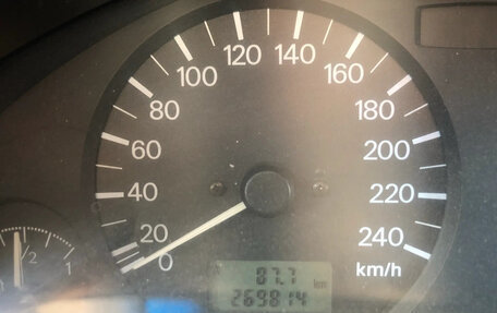 Mitsubishi Carisma I, 2001 год, 330 000 рублей, 4 фотография